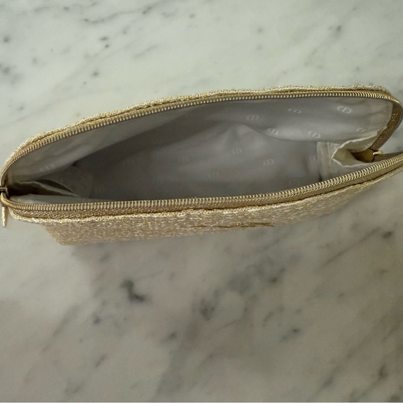 Dior Gold Cosmetic Pouch. - Picture 7 of 7